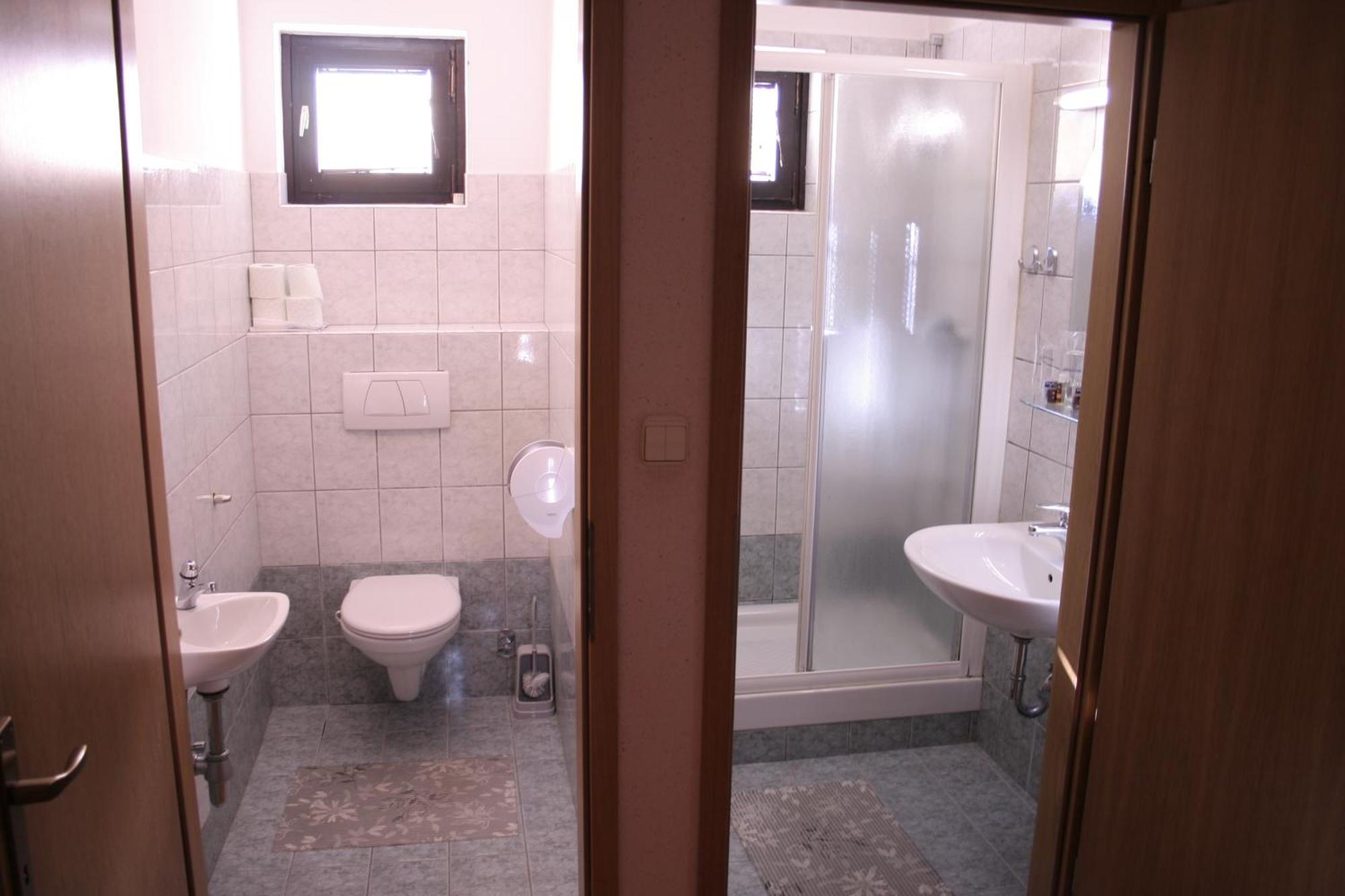 Guesthouse Janez Maribor Exterior photo
